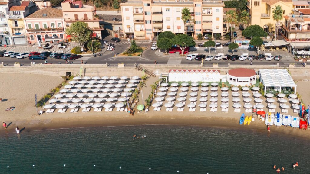 Billioaire Beach Club - Giardini Naxos