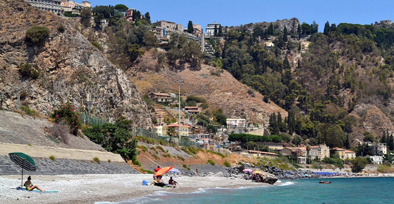 Villagonia Beach - Giardini Naxos